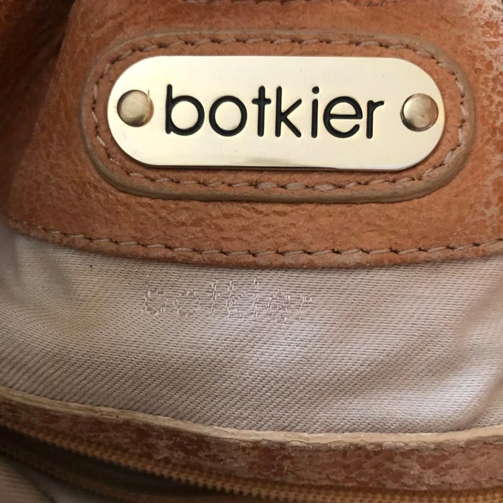 BOTKIER Camel Tan Metallic Suede Leather Crescent Hobo Boho Handbag Bag Purse